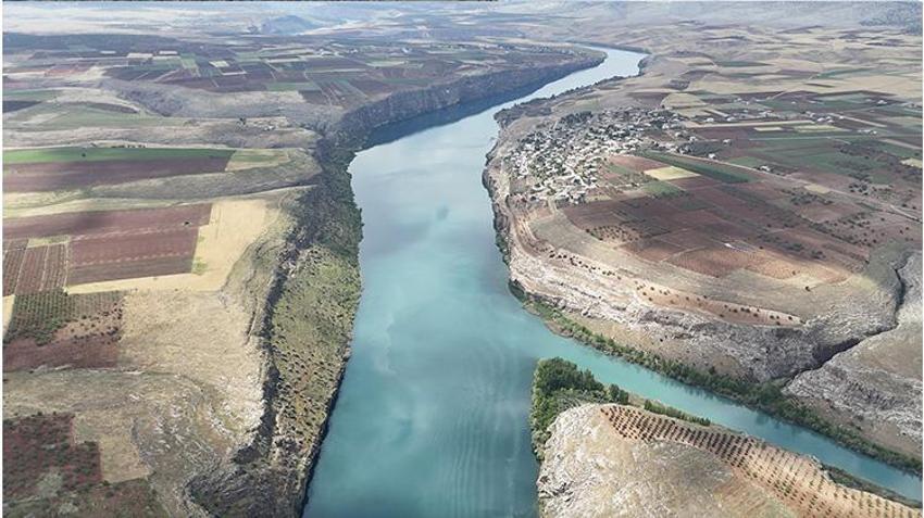 Güneydoğu'da gezilecek yerlere yeni bir rota eklendi! Yollar yapıldı, tekneler hazırlandı, kamp alanları düzenlendi; turistler akın edecek