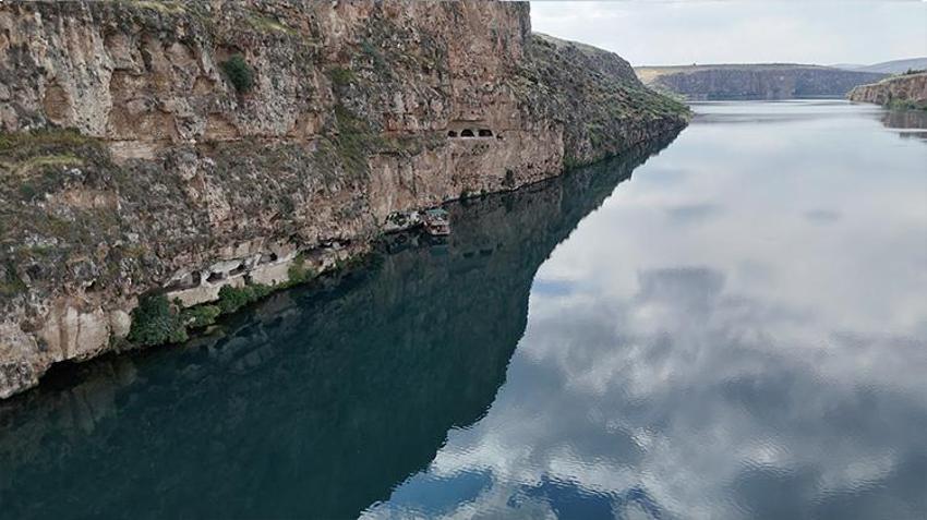 Güneydoğu'da gezilecek yerlere yeni bir rota eklendi! Yollar yapıldı, tekneler hazırlandı, kamp alanları düzenlendi; turistler akın edecek