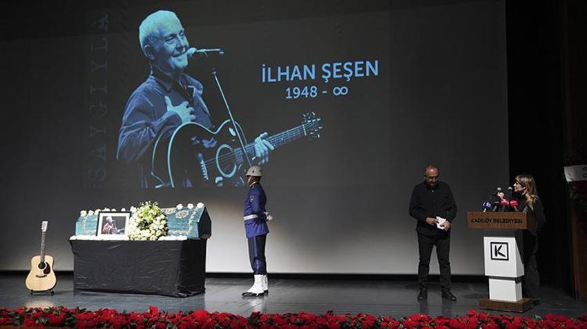 Cenaze asansörde mahsur kaldı! İlhan Şeşen son yolculuğuna uğurlandı