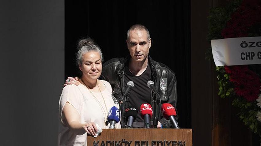 Cenaze asansörde mahsur kaldı! İlhan Şeşen son yolculuğuna uğurlandı