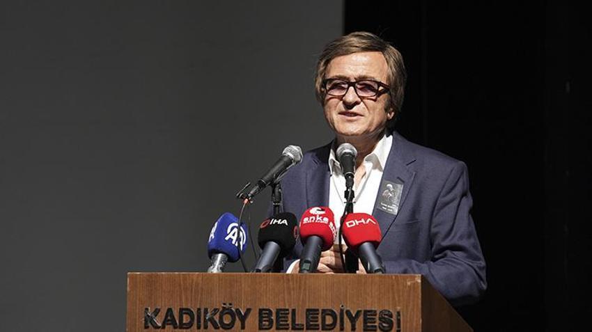 Cenaze asansörde mahsur kaldı! İlhan Şeşen son yolculuğuna uğurlandı