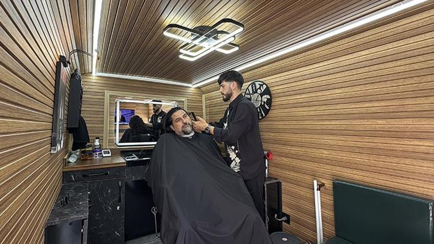 Bu minibüse binen girdiği gibi çıkamıyor! 2 bin lira vermeden kapı açılmıyor