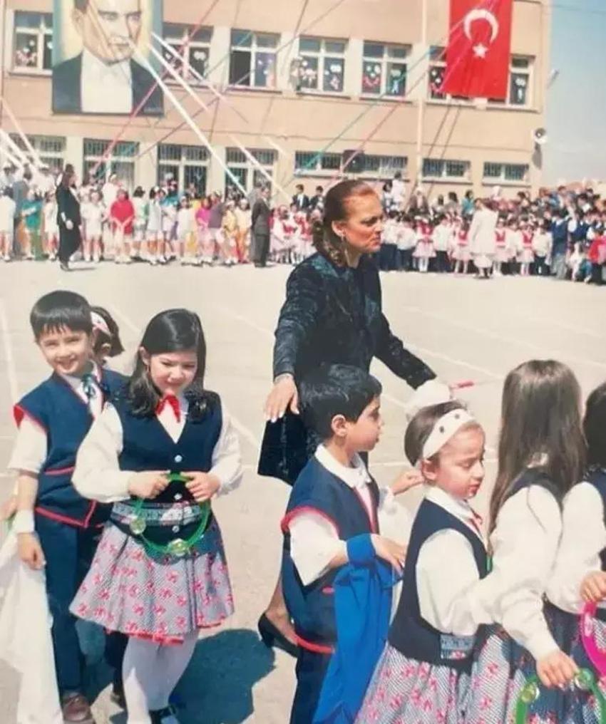 'Geçsin Yıllar' akımına Gökhan Türkmen ve eşi de katıldı: Lise aşkı gündem oldu!