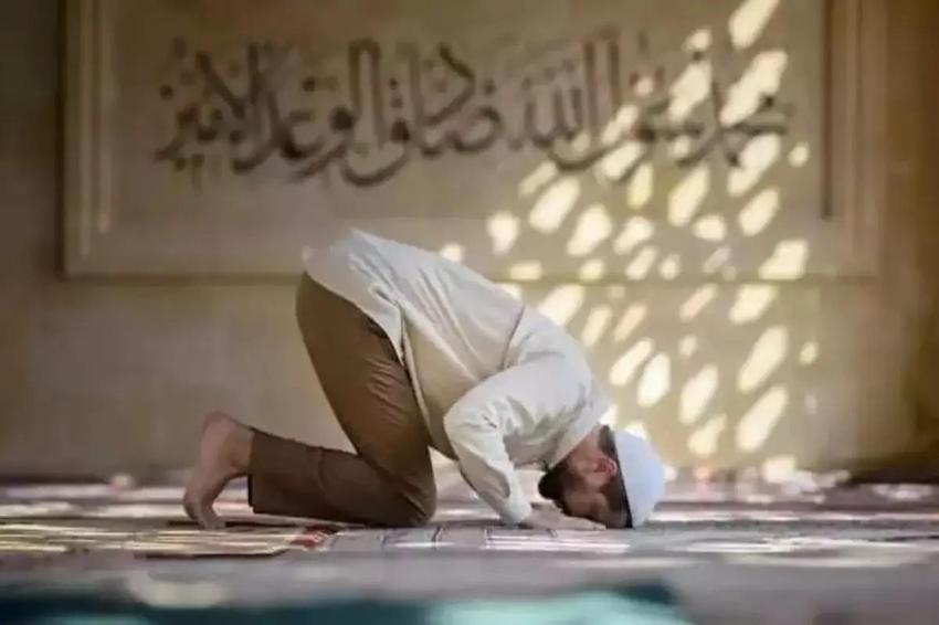 Kurban kesildikten sonra hangi namaz kılınır? Kaç rekattır? Kurban namazı var mı?