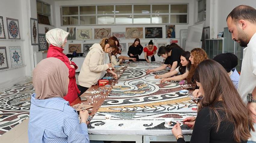 Amasya'da öğrenciler zoru başardı! Bin 800 yıllık sırrın peşine takıldılar ve ortaya bu manzara çıktı