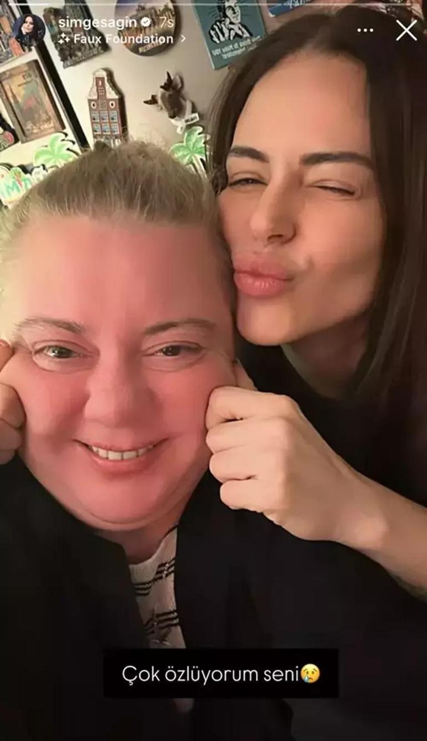 Simge Sağın ablasına seslendi! Önce sahnede sonra sosyal medyada yakardı