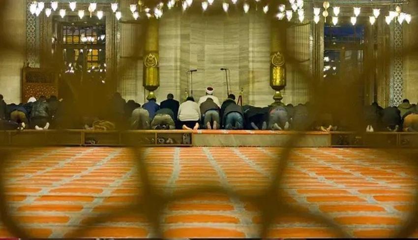Kurban bayramı namazı farz mı? Bayram namazı kaç rekat?