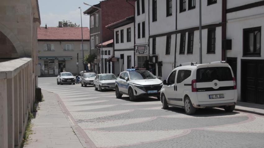 Tam 30 metrelik define tüneli! Çıkmaz sokakta planlamışlar, muhtara gidince gerçek ortaya çıktı