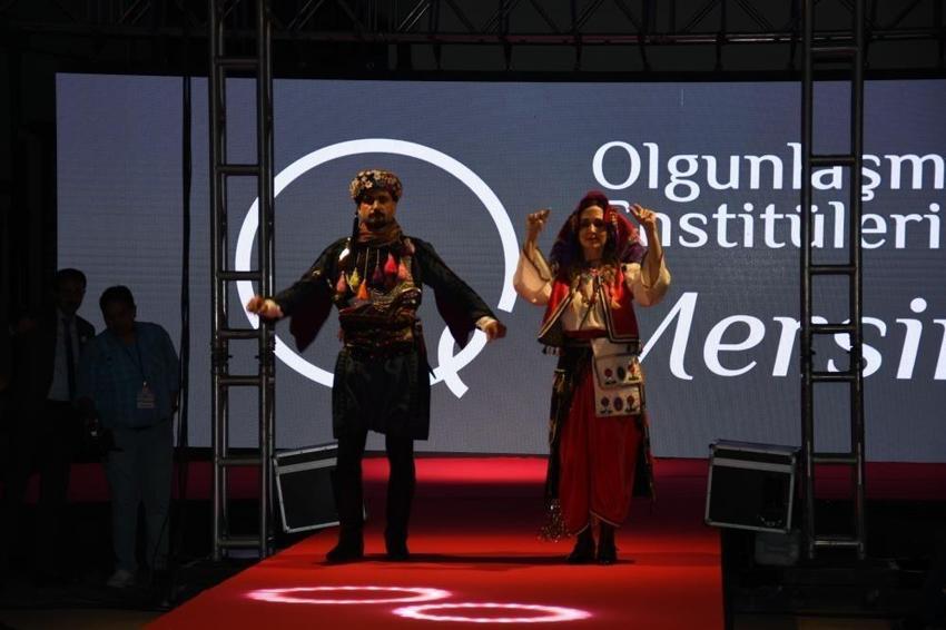 Yörük kadını sergisi fabrikada yapıldı!