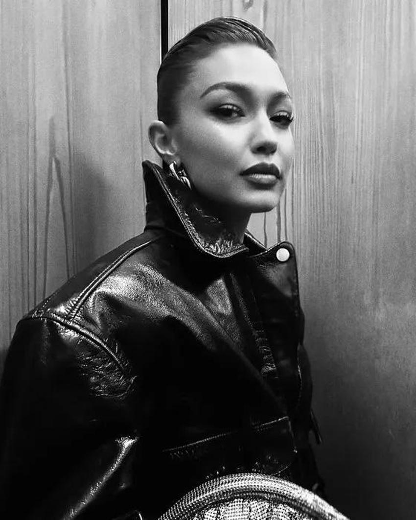 20 yıllık sır perdesi aralandı! Bella ve Gigi Hadid kardeşlerin herkesten gizlediği kız kardeşi ortaya çıktı