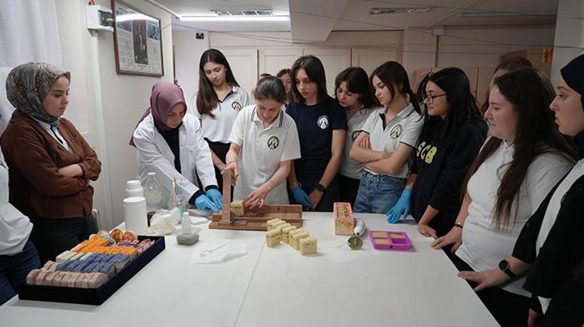 Samsun'da öğrenciler kenevirin şifalı yönüyle tanıştı! Algıları değişti