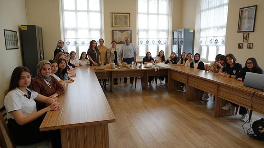 Samsun'da öğrenciler kenevirin şifalı yönüyle tanıştı! Algıları değişti