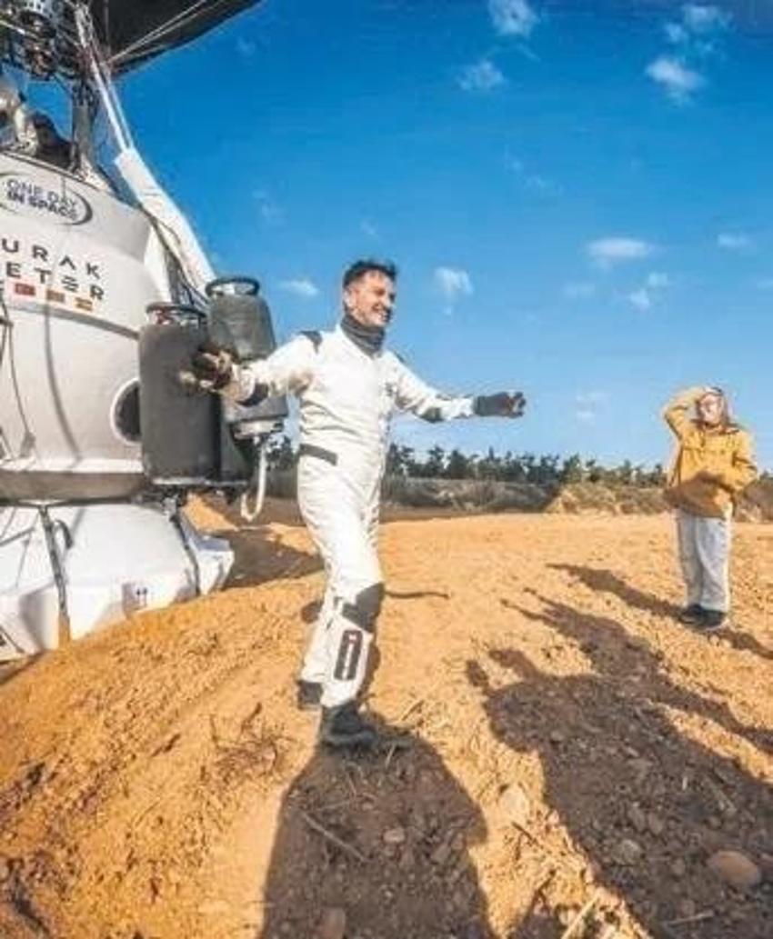 Uzaya çıkan ilk Türk DJ oldu! Guinness Rekorlar Kitabı'na girdi