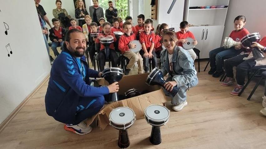 Samsun'da ritmi öğrenciler tuttu! Köy okulu öğrencilerine büyük sürpriz
