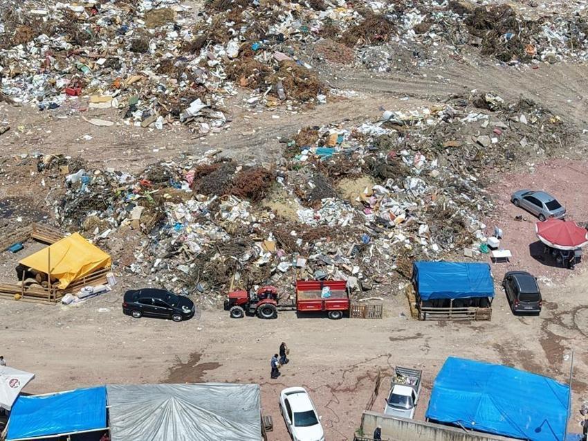 Kocaeli'de akılalmaz görüntü! Kurban satış yeri çöplükte açıldı