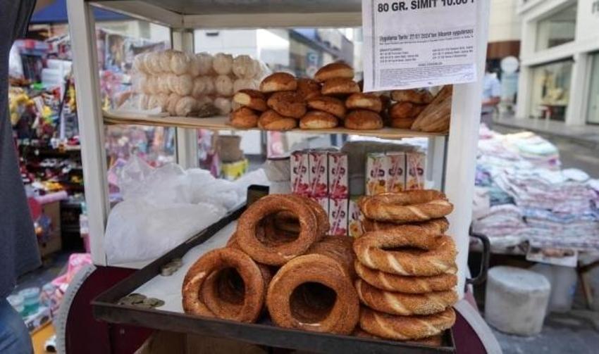 Üç sırrı var: Her gelen 500 tane alıp memlekete götürüyor! Simit tartışmasını Çarşamba bitirdi
