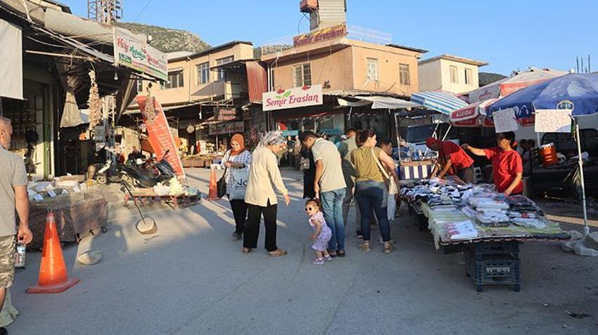 Uzun Çarşı bu haliyle son bayramını görüyor! Hatay'da Kurban Bayramı alışverişi için halk Uzun Çarşı'ya akın etti