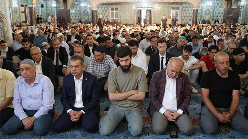Türkiye’de ilk Kurban Bayramı namazı Iğdır’da kılındı! Camiler doldu taştı