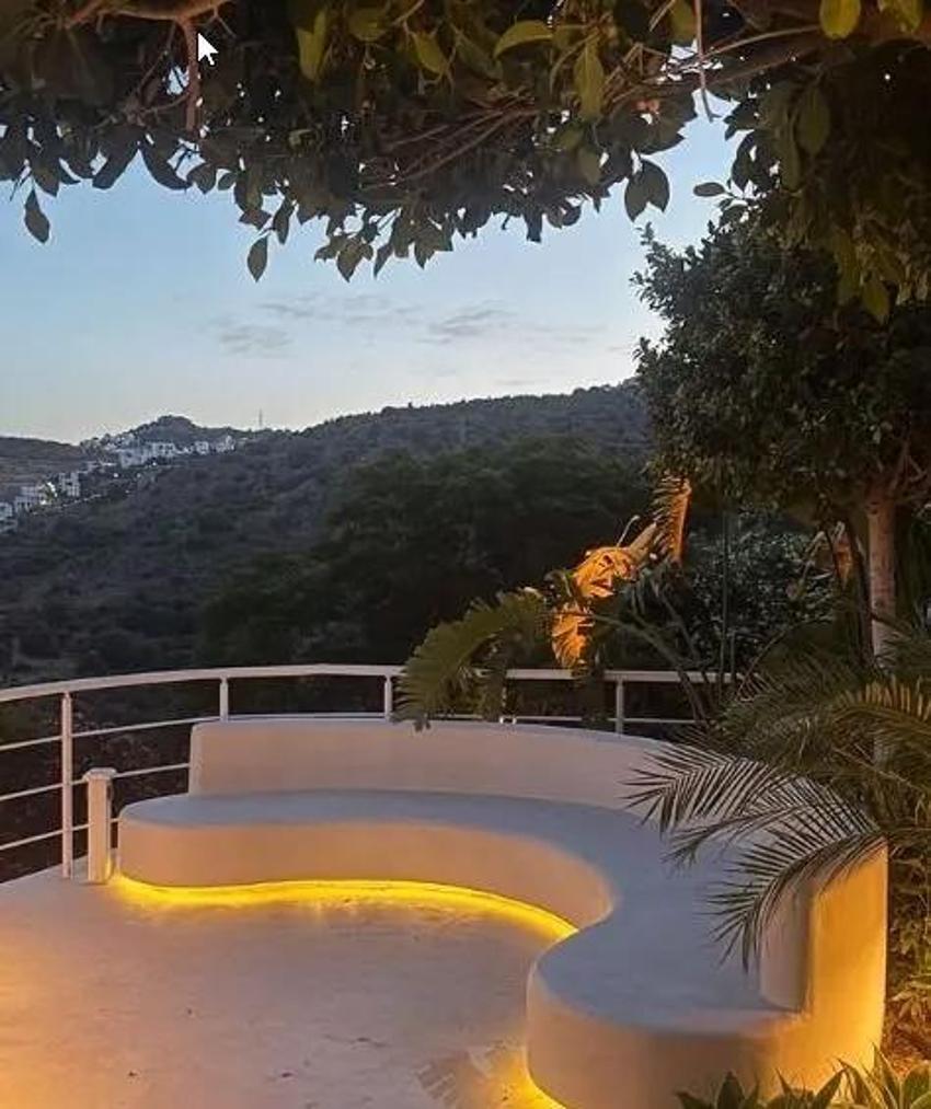 Sibil Çetinkaya’nın Bodrum’daki malikaneyi andıran lüks evi göz kamaştırdı!