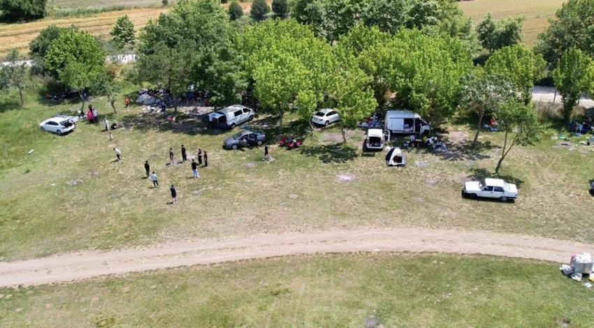 Türkiye'den bayram manzaraları! Sahiller doldu taştı, kasaplarda sıra oluştu