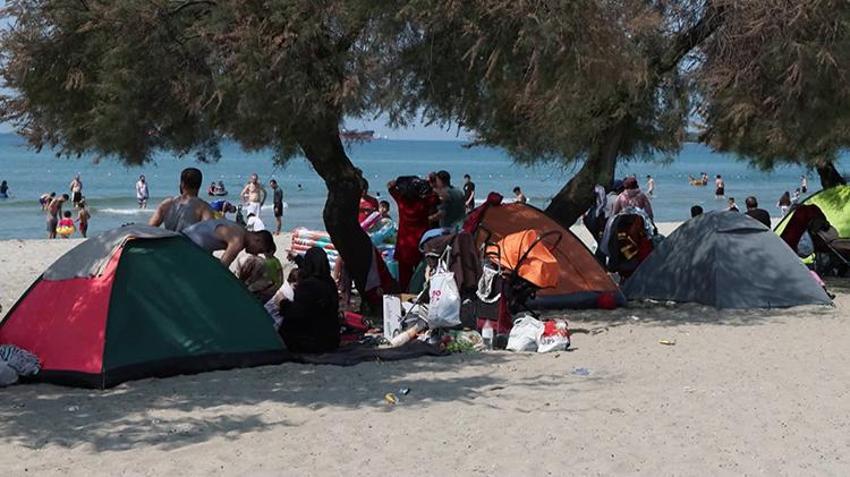 İstanbul'da plajlar doldu taştı! Menekşe ve Caddebostan'da yer kalmadı