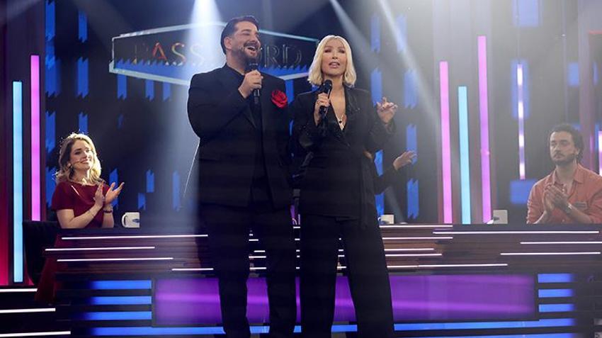Password’de kilit düetle açıldı! Ah Geceler düeti viral oldu