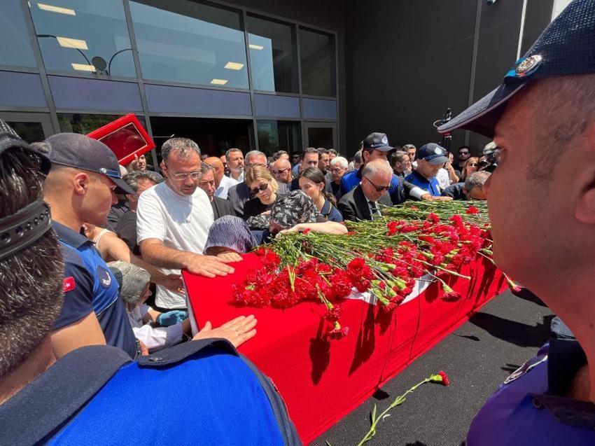 Başkan Ferdi Zeyrek'e son veda! Gözyaşları sel oldu, eşinden duygusal sözler: Bugün ona sözümü verdim