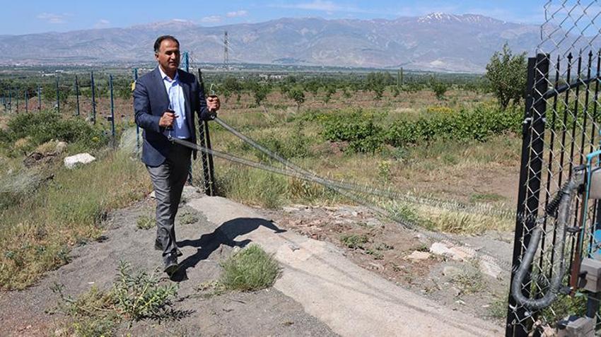 Erzincan'da öğretim üyesi çorak araziyi tarıma kazandırdı! İşte akıllara durgunluk veren yöntem