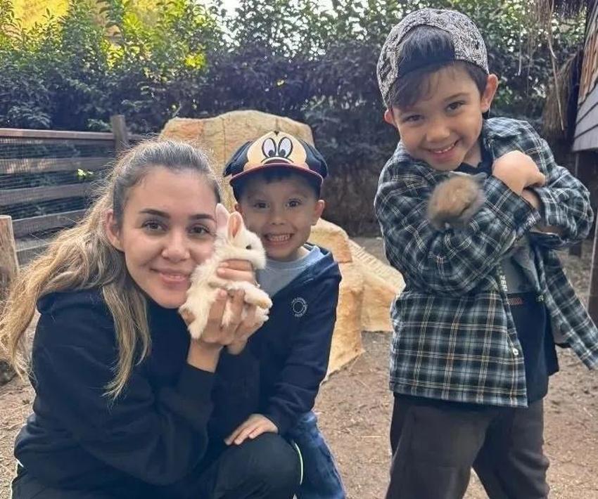 Eser Yenenler'den eşi Berfu Yenenler'e romantik evlilik yıl dönümü kutlaması!