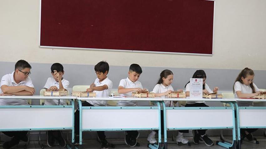 Bursa üretim merkezi, 12 okulda başladı! Öğrenciler bir ilki yaşadı, şaşkına döndüler