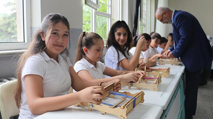 Bursa üretim merkezi, 12 okulda başladı! Öğrenciler bir ilki yaşadı, şaşkına döndüler