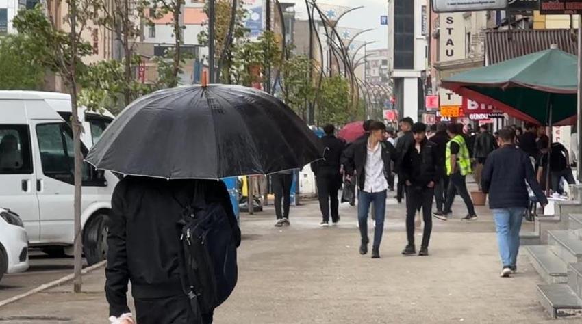 Meteoroloji illeri tek tek uyardı: Hafta sonu kuvvetli sağanak yağışlar geliyor