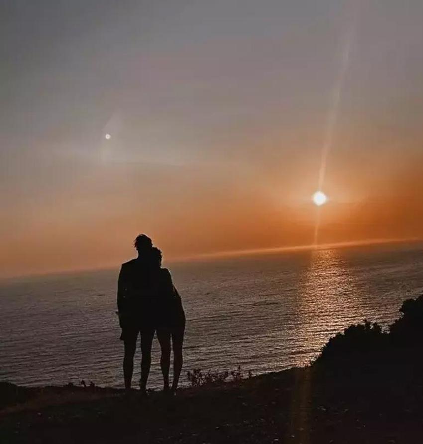 Aşk doludizgin devam ediyor! Birce Akalay ve Hakan Kurtaş'tan aşk dolu paylaşım!