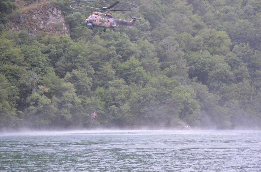 Türk Hava Kuvvetleri'nin hayat kurtaran kanatları ‘Melek Filo'dan Boraboy Gölü'nde nefes kesen tatbikat