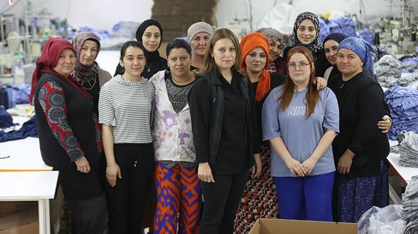 İş yerini İstanbul'dan köyüne taşıdı! Köylü kadınları işe alarak Almanya'ya ihracata başladı