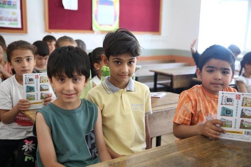 Siirt'te görülmedi:  Babasının ilk görev yeri için kampanya düzenledi