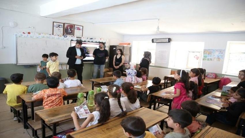Siirt'te görülmedi:  Babasının ilk görev yeri için kampanya düzenledi