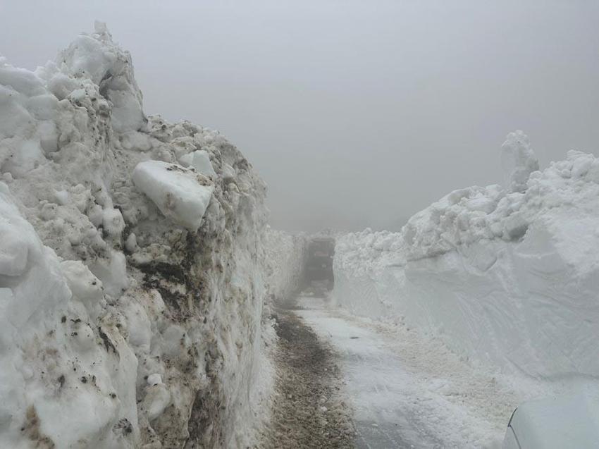 Kar yağışları sonrası haziran ayında zorlu mücadele başladı! İl Özel İdaresi ekipleri çalışmalara başladı