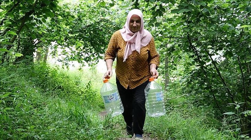 Trabzon'da doğal ve şifalı! Herkes bardak bardak içiyor, kötü haberi verdi