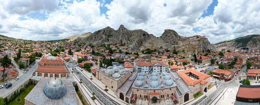 Her köşesinden tarih fışkırıyor: Tokat'taki bu sokak adeta açık hava müzesi! Anadolu'daki 900 yıllık Türk varlığının canlı kanıtı!