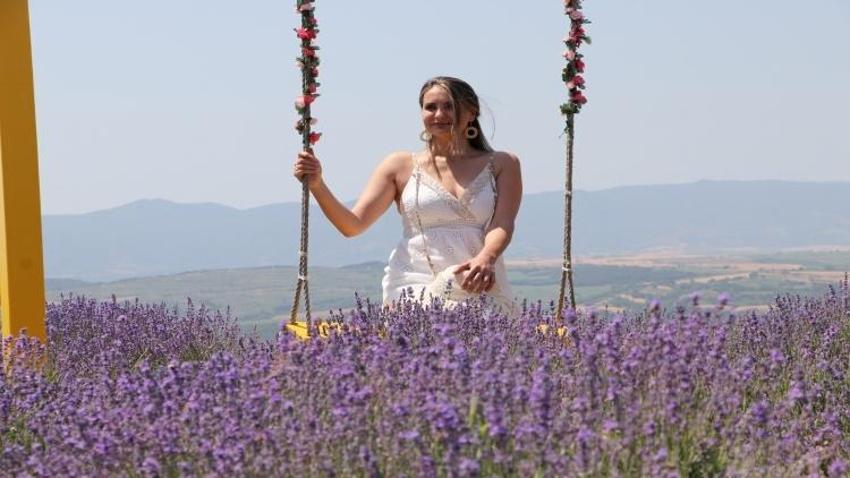 Tekirdağ'da lavanta tarlaları fotoğraf tutkunlarını ağırlıyor