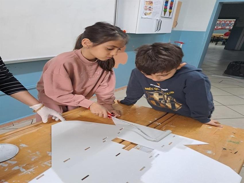 İlkokulda insansız deniz aracı tasarladılar: 3 ayda model uçak tasarımı gerçekleştirdiler