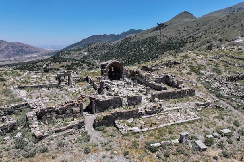 Karaman'da kazı bölgesinde 15 tane bulundu: Hazine iki yıl boyunca fark edilmedi: