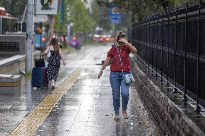 Meteoroloji'den 9 şehir için 'sarı' kodlu uyarı geldi! Fırtına, sağanak ve gök gürültülü sağanak yağış için tarih verildi