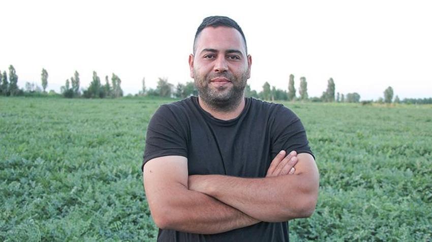 Iğdırlı genç çiftçiden çölü vahaya çevirecek hamle! Bu yöntem sayesinde verimsiz araziden tonlarca meyve ve sebze üretti