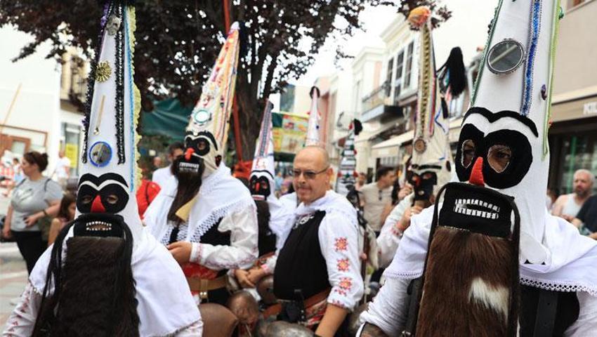 Uluslararası Balkan Folklor Festivali kapsamında Edirne’de 'kuker' geleneği canlandırıldı