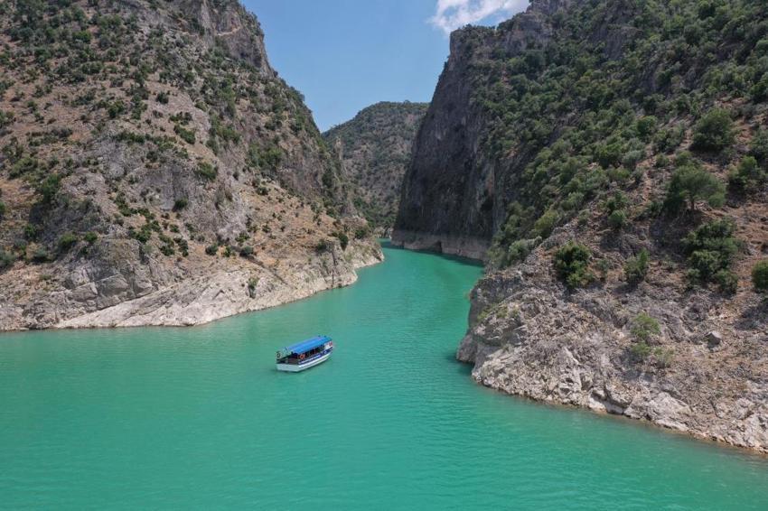 Aydın, Denizli ve Muğla'nın tam ortasında: Ege'de sakin saklı cennet! Türk turistler akın akın gidiyor