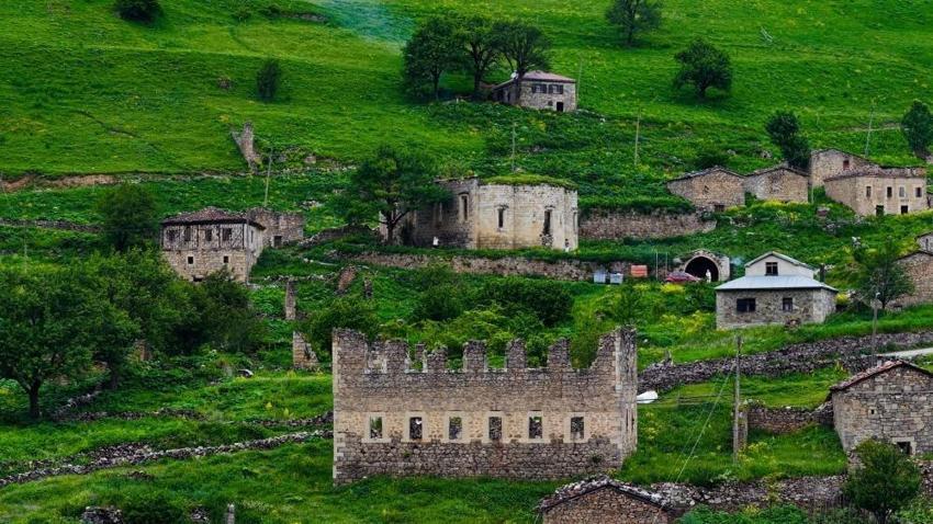 Tosun Paşa'daki Yeşil Vadi gibi! Gümüşhane'deki cennetin adı: Santa Harabeleri