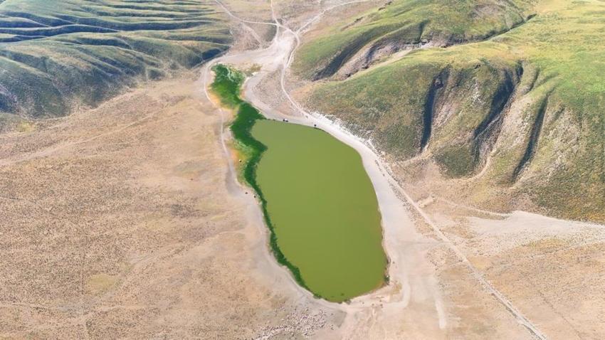 Nemrut Kalderası'nın kalbi kuruyor: Bitlis'teki Kalp Gölü'nün son hali görüntülendi