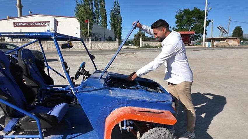Görmek için sıraya giriyorlar! Sadece 16 bin liraya mal etti, su borusundan kendi arazi aracını yaptı: 'İlk kez gören oyuncak sanıyor'